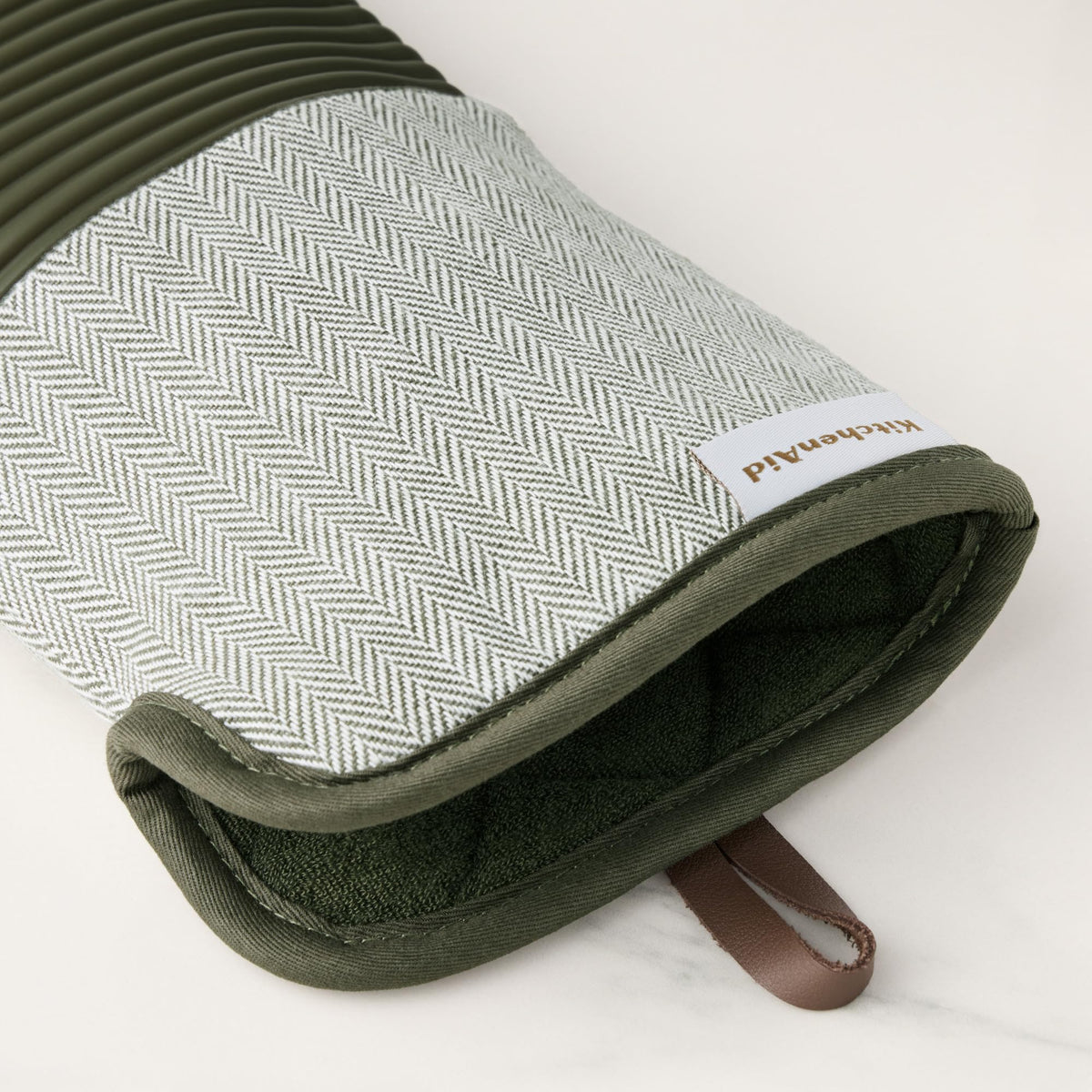 Ribbed Silicone Oven Mitts With Flexible Grip