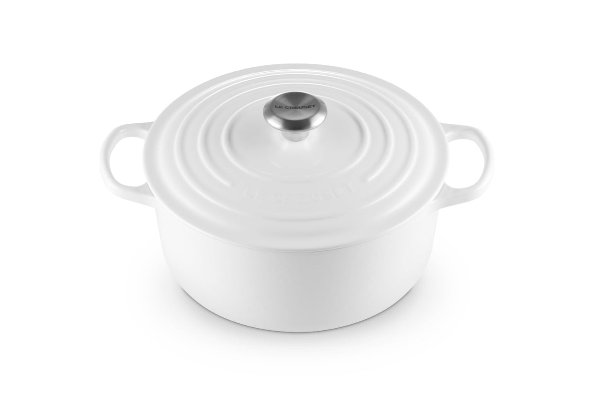 Signature Round Dutch Oven With Enameled Finish