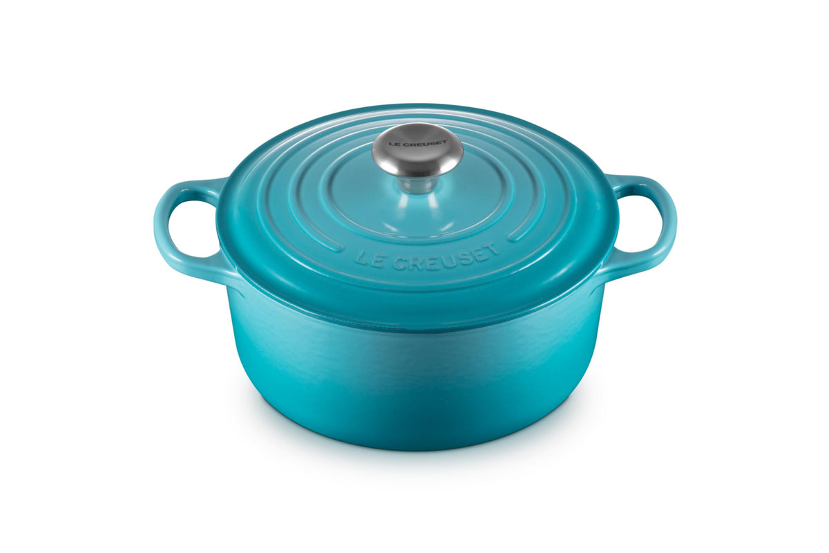 Signature Round Dutch Oven With Enameled Finish