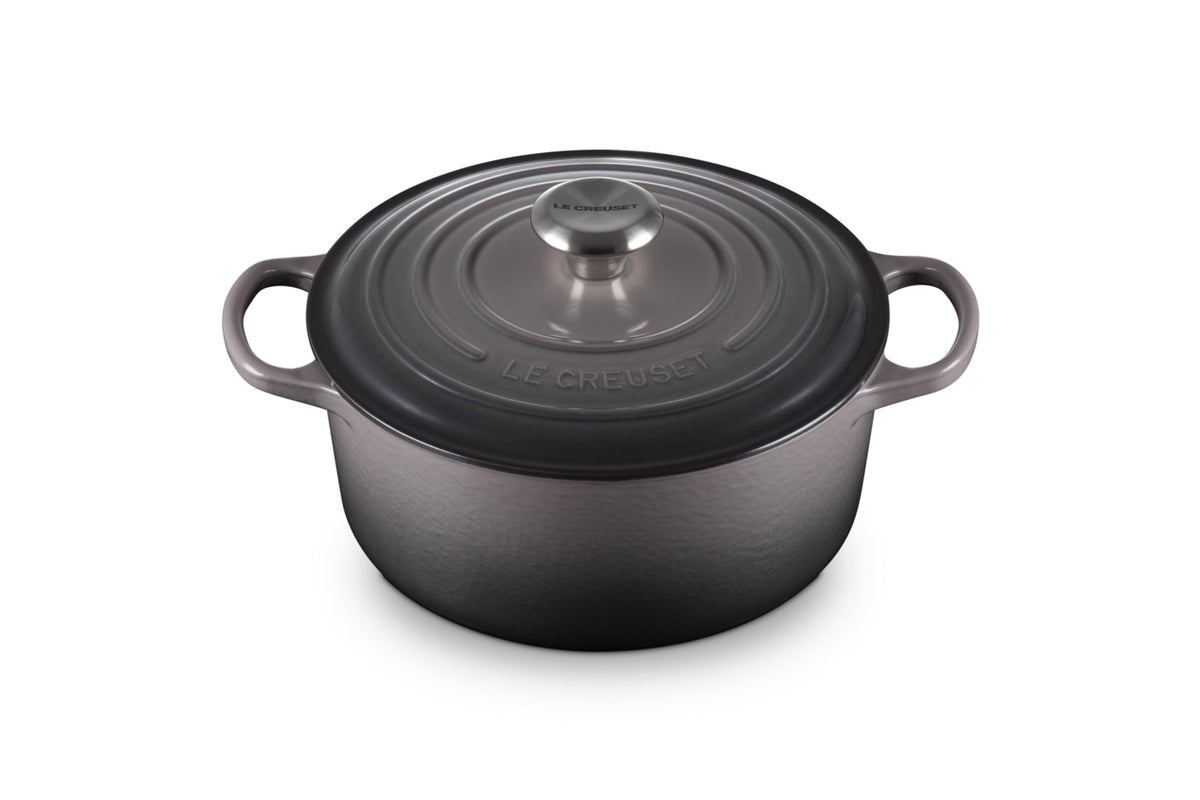Signature Round Dutch Oven With Enameled Finish