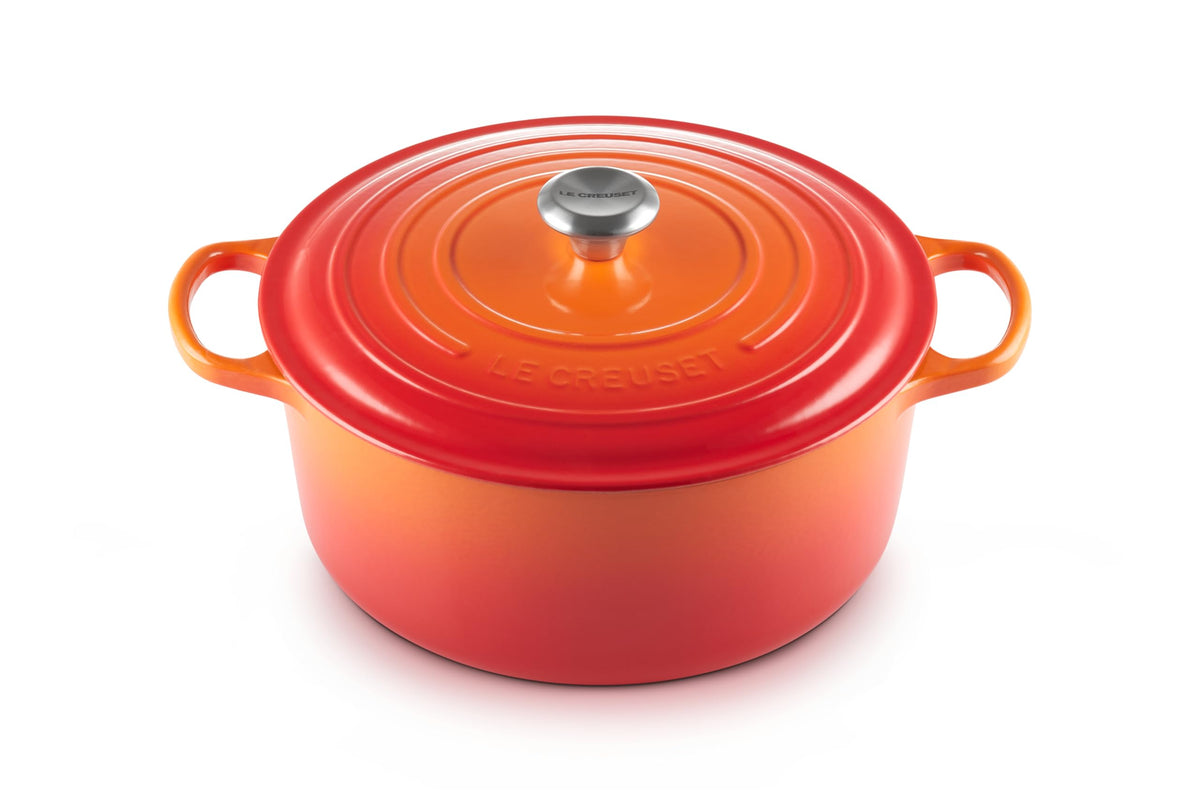 Signature Round Dutch Oven With Enameled Finish