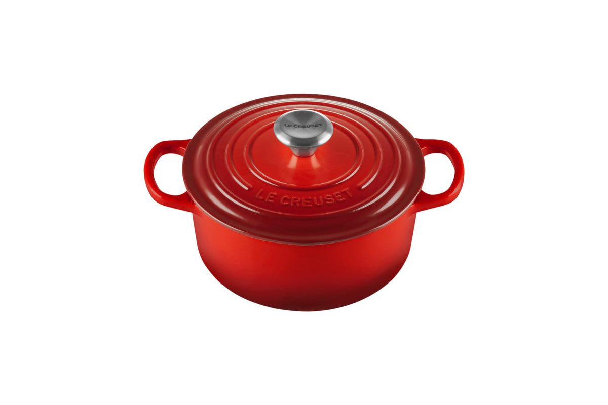 Signature Round Dutch Oven With Enameled Finish