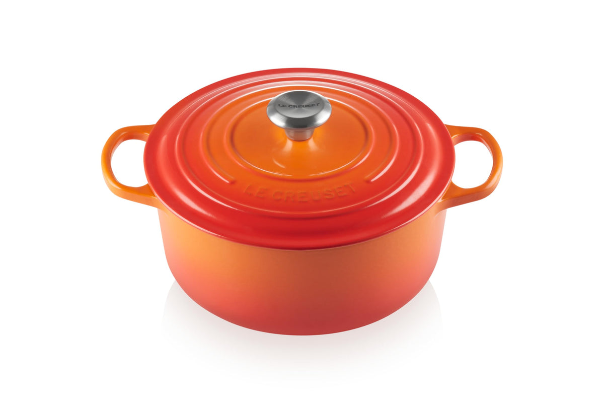 Signature Round Dutch Oven With Enameled Finish