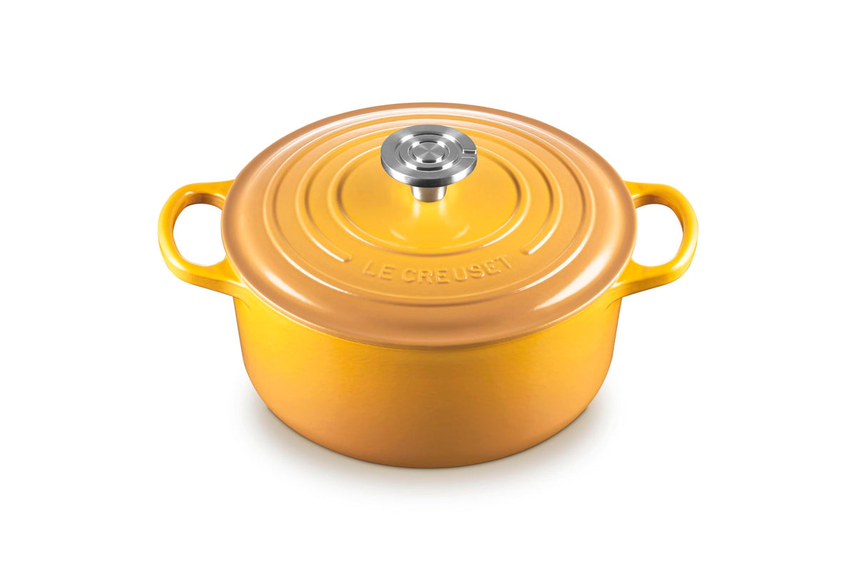 Signature Round Dutch Oven With Enameled Finish