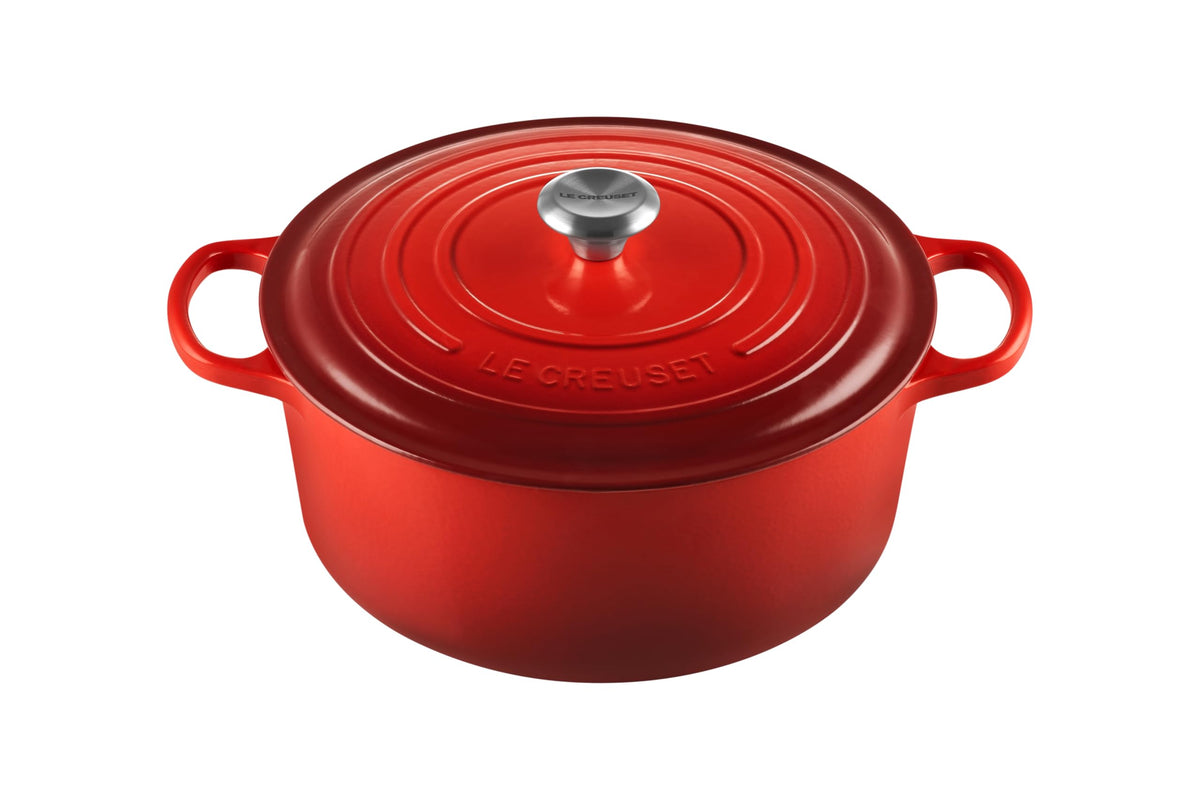 Signature Round Dutch Oven With Enameled Finish