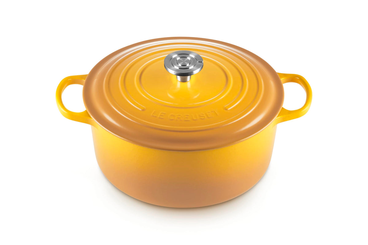 Signature Round Dutch Oven With Enameled Finish