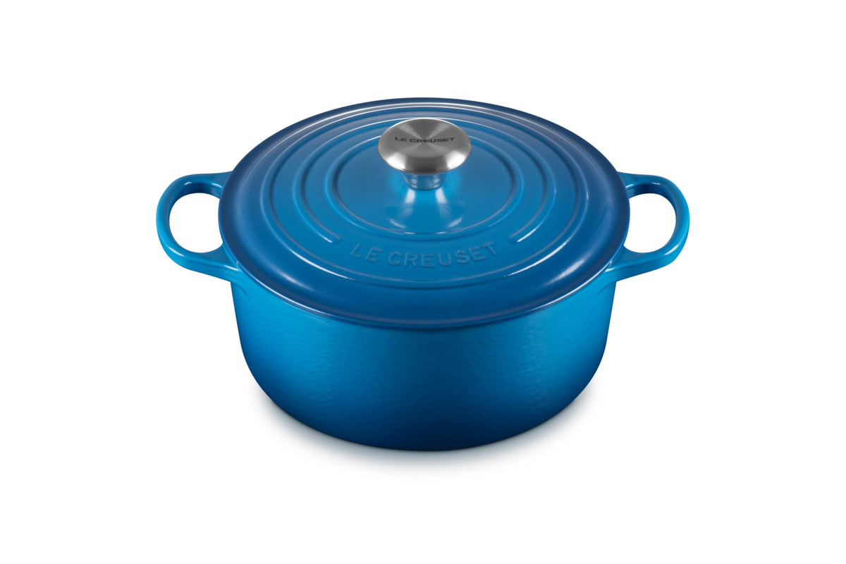 Signature Round Dutch Oven With Enameled Finish