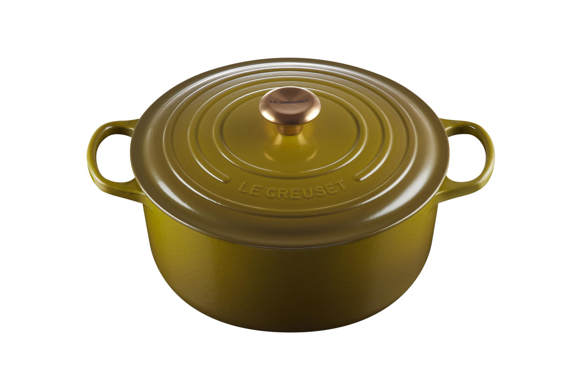 Signature Round Dutch Oven With Enameled Finish