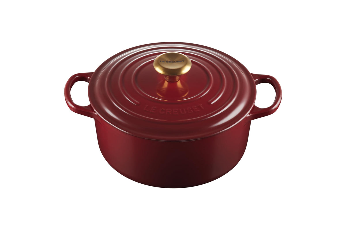 Signature Round Dutch Oven With Enameled Finish