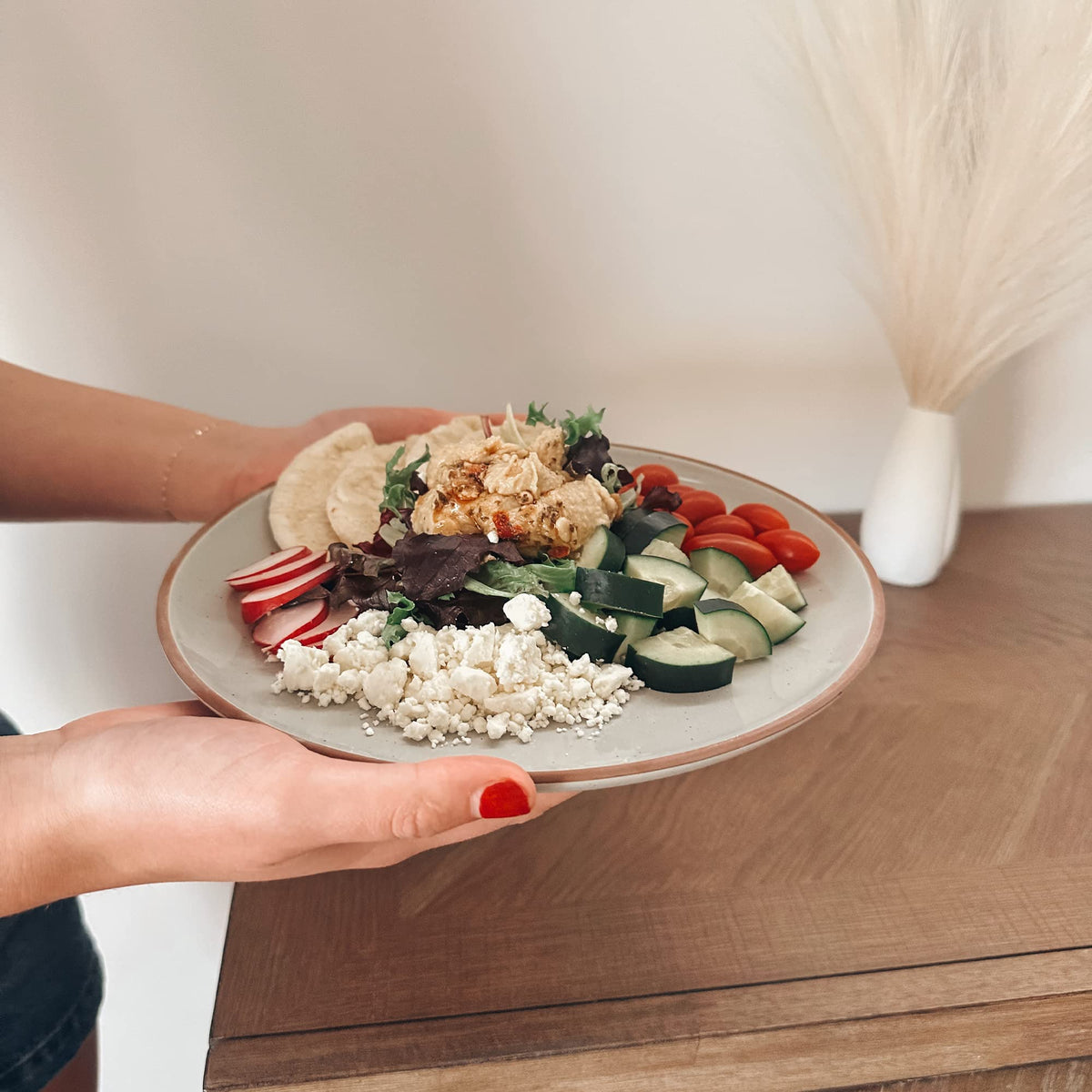 Ceramic Dinner Plate Set With Modern Rustic Glaze