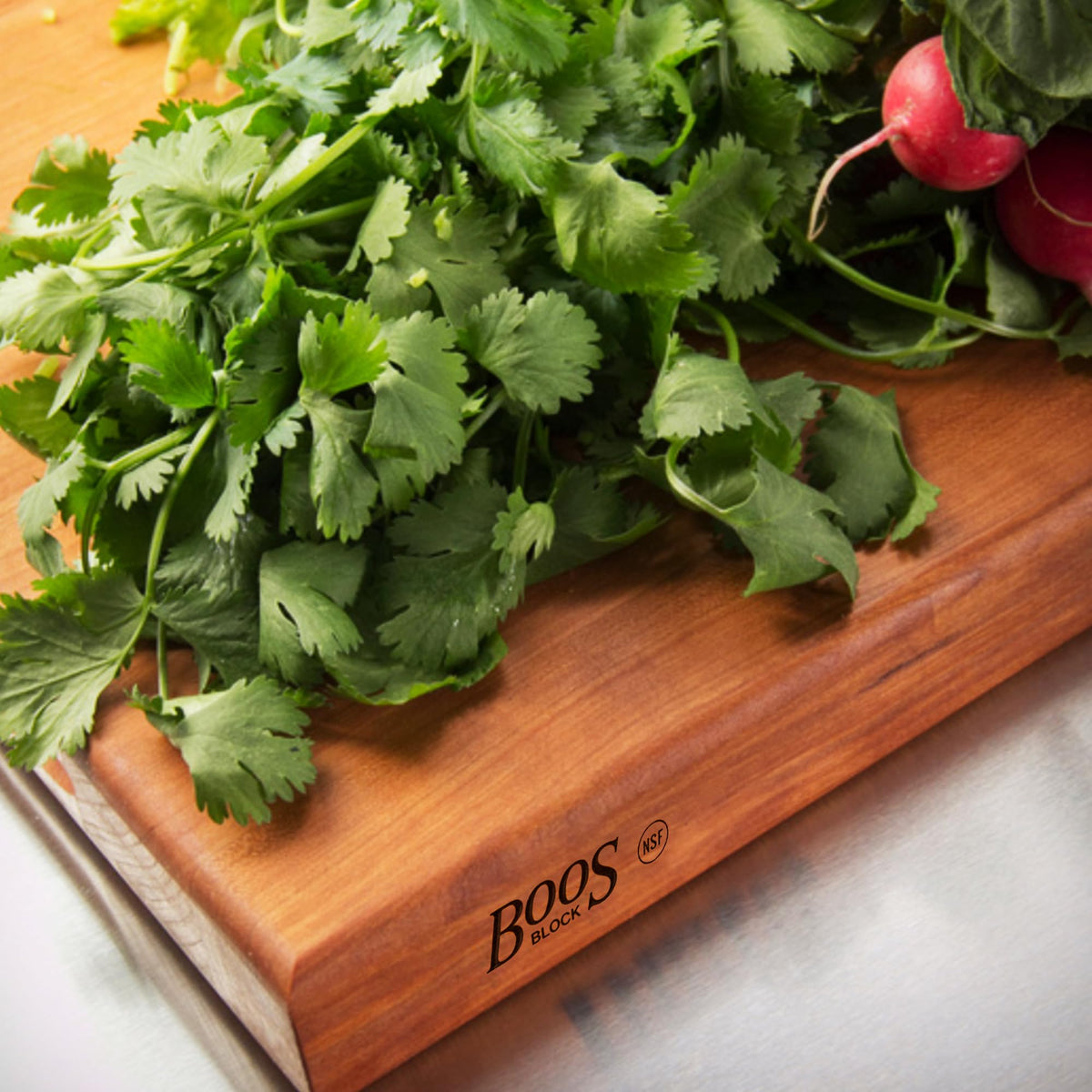 Maple Cutting Board With Reversible Edge-Grain Design
