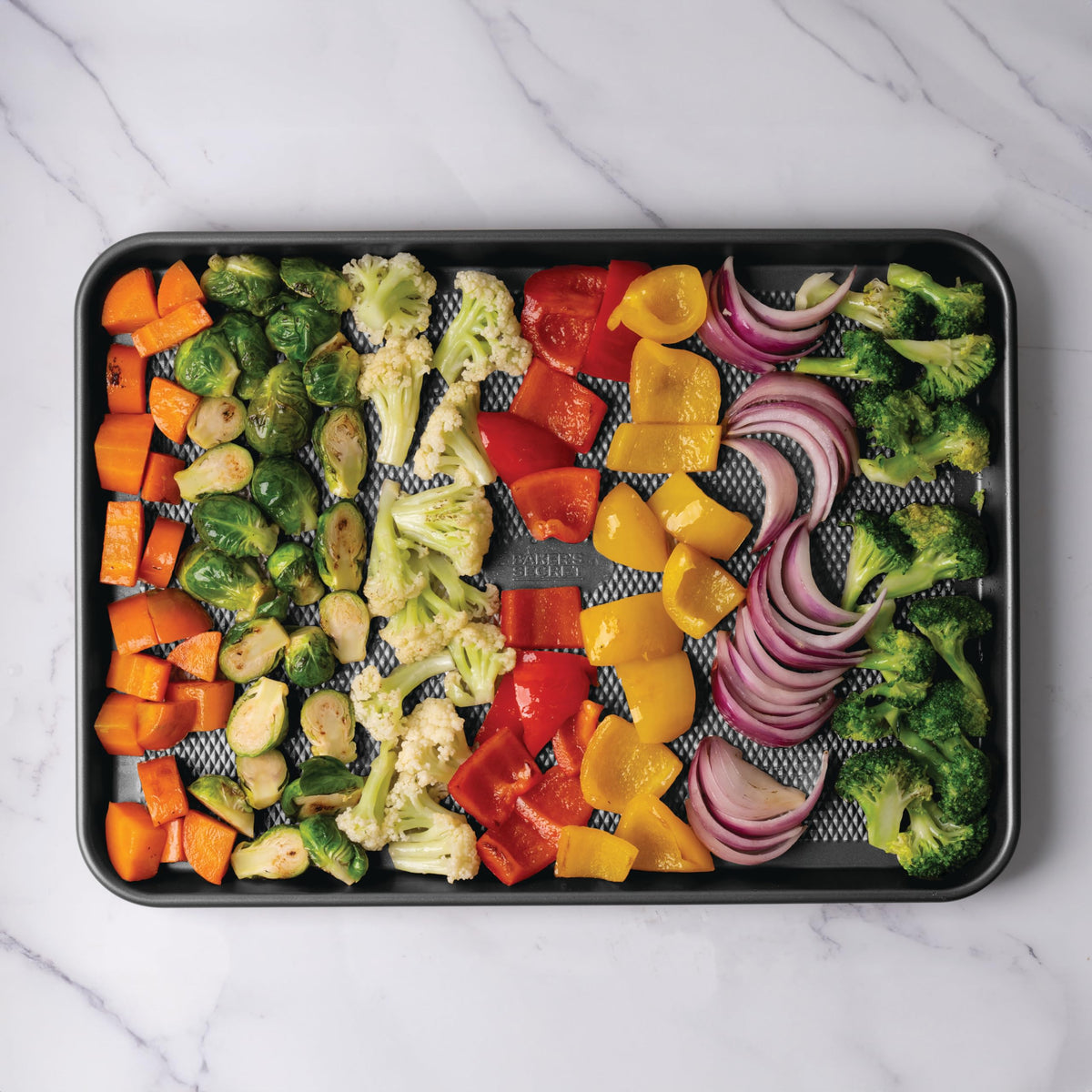 Nonstick Baking Sheet Set With Diamond Airflow Base