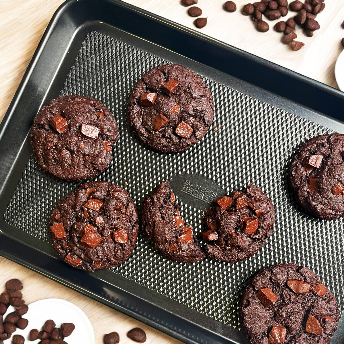 Nonstick Baking Sheet Set With Diamond Airflow Base