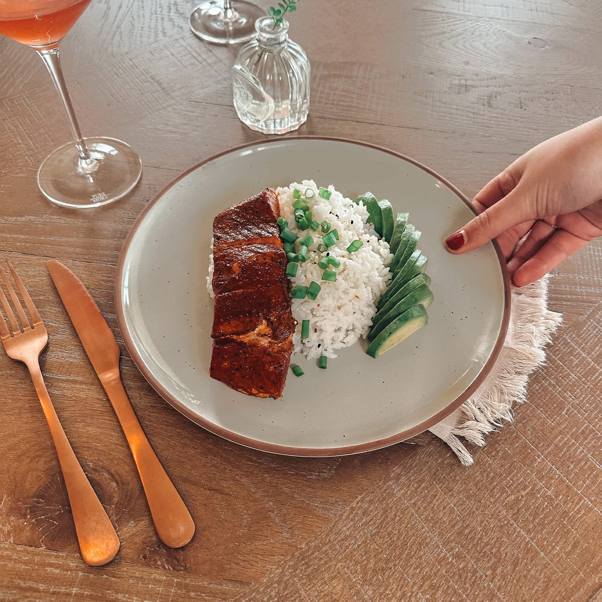 Ceramic Dinner Plate Set With Modern Rustic Glaze